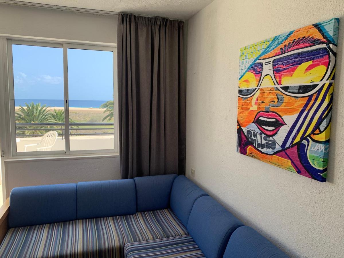 Pinkfloyd Im Palm Garden Apartment